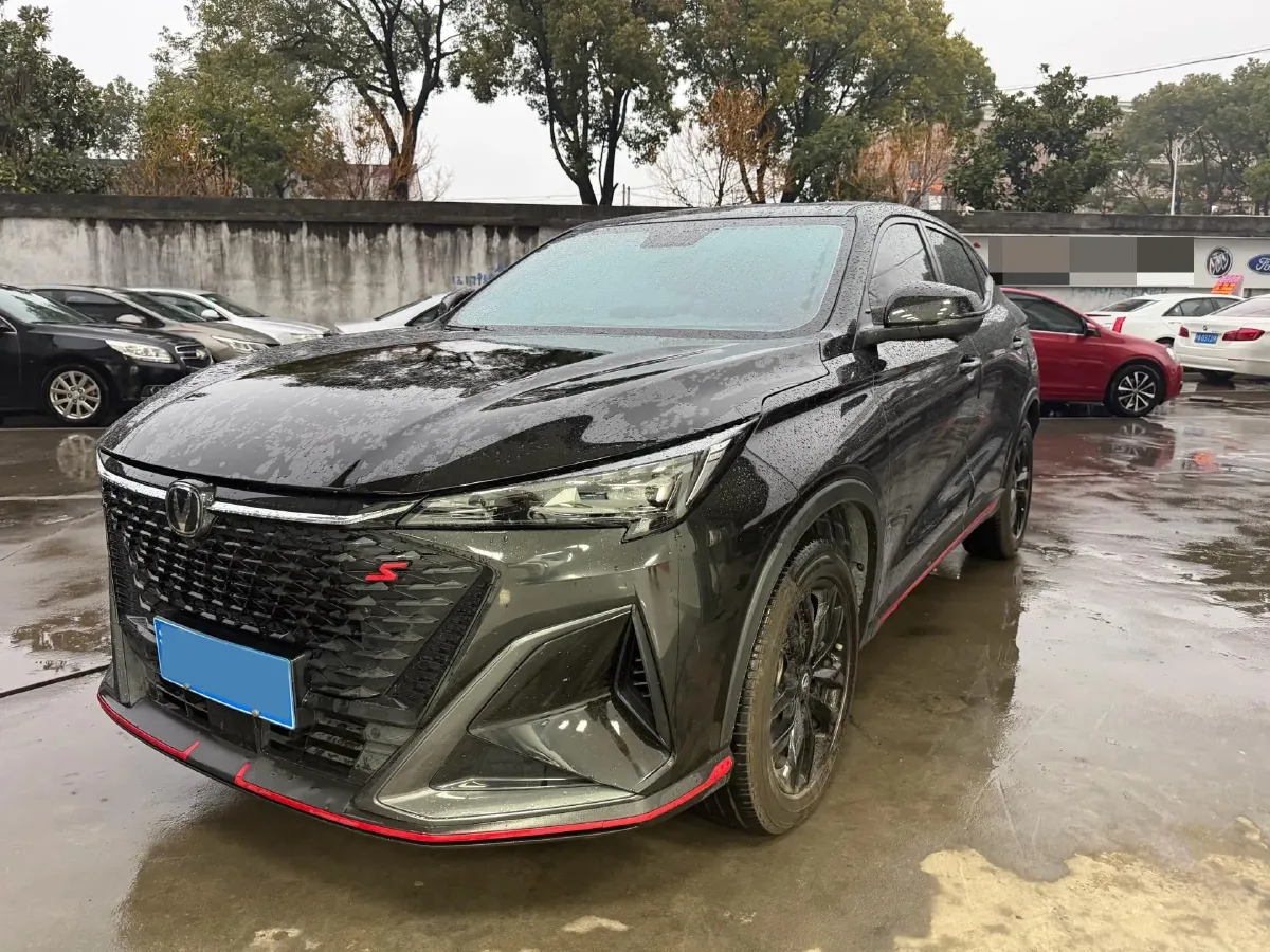 2024 ChangAn X5 PLUS 1.5T 188HP L4 7DCT,autocango,china used car exporter,china ev exporter,chinese used car exporter,chinese used ev exporter