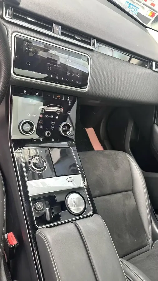 2020 Land Rover Range Rover Velar 2.0T 250HP L4 8AT,autocango,china used car exporter,china ev exporter,chinese used car exporter,chinese used ev exporter