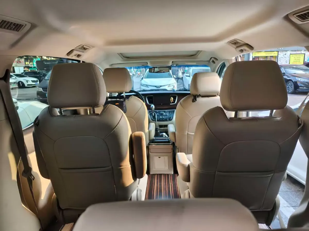 2018 Buick GL8 2.0T 260HP L4 6AT,autocango,china used car exporter,china ev exporter,chinese used car exporter,chinese used ev exporter