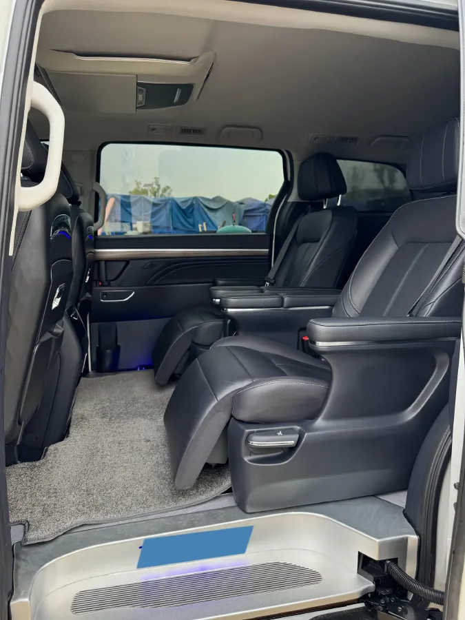 2024 GAC Trumpchi M8 2.0T 252HP L4 8AT,autocango,china used car exporter,china ev exporter,chinese used car exporter,chinese used ev exporter