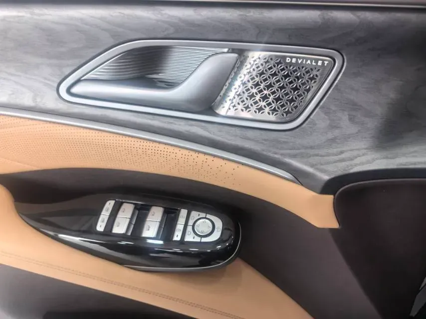 2025 Denza D9 1.5T 156HP L4 E-CVT PHEV 40KWH,autocango,china used car exporter,china ev exporter,chinese used car exporter,chinese used ev exporter