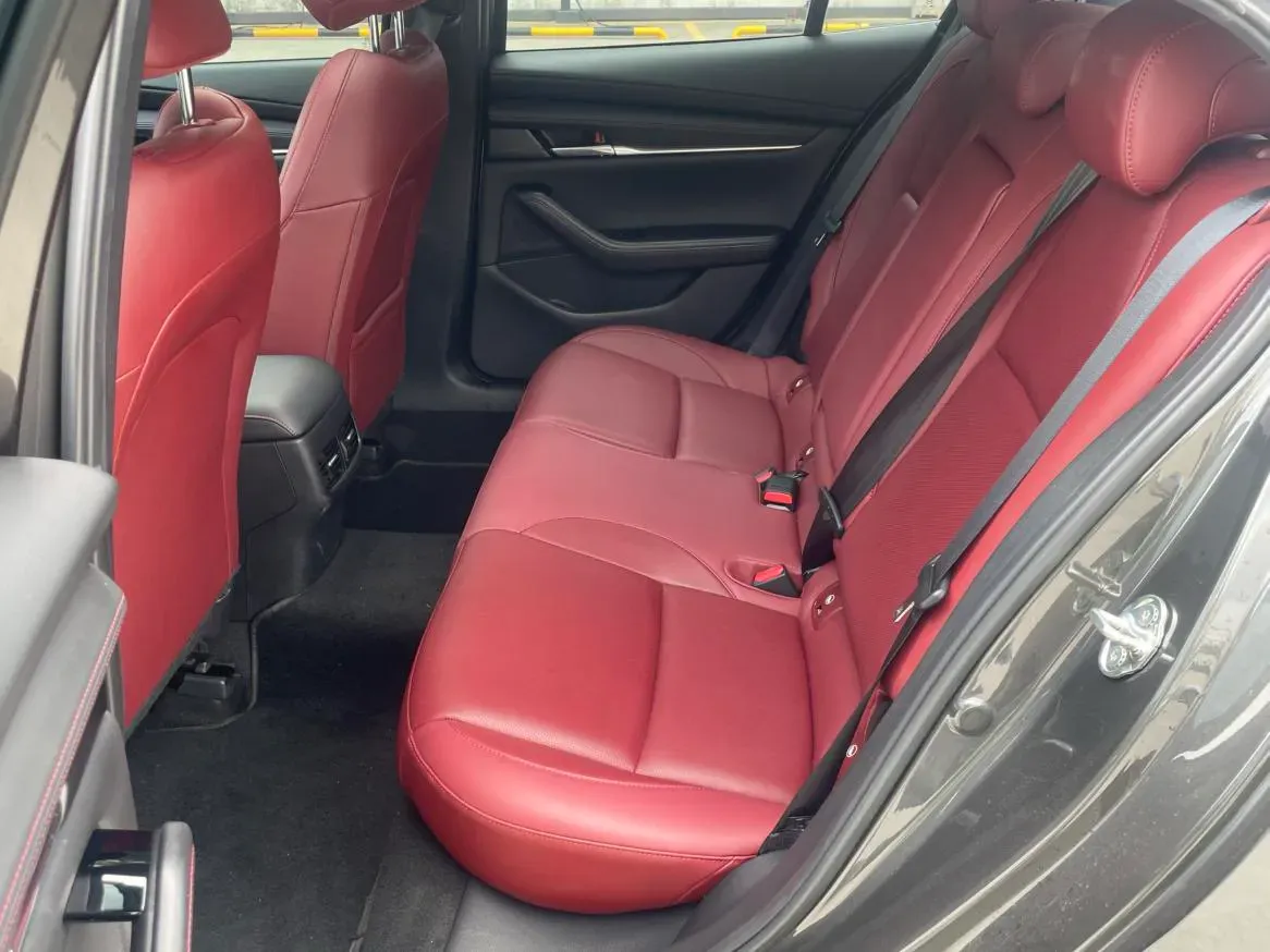 2022 Mazda 3 Axela 2.0L 158HP L4 6AT,autocango,china used car exporter,china ev exporter,chinese used car exporter,chinese used ev exporter