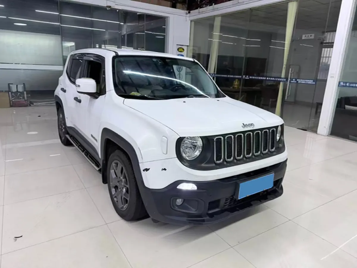 2017 Jeep Renegade 1.4T 150HP L4 7DCT,autocango,china used car exporter,china ev exporter,chinese used car exporter,chinese used ev exporter