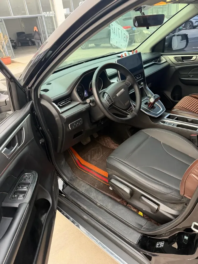 2021 Haval M6 1.5T 150HP L4 7DCT,autocango,china used car exporter,china ev exporter,chinese used car exporter,chinese used ev exporter