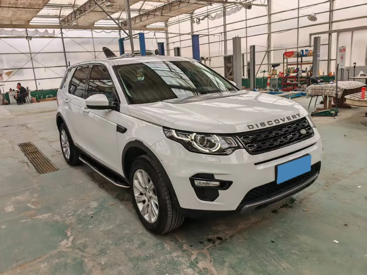 2018 Land Rover Discovery Sport 2.0T 241HP L4 9AT,autocango,china used car exporter,china ev exporter,chinese used car exporter,chinese used ev exporter