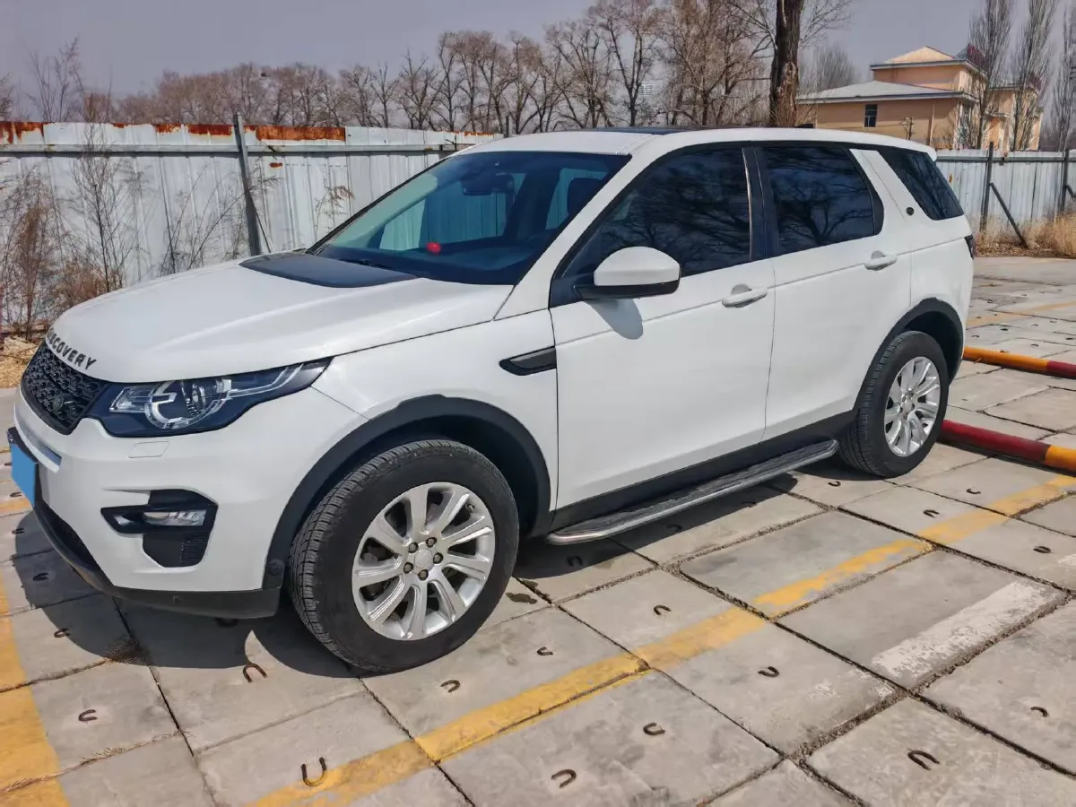 2018 Land Rover Discovery Sport 2.0T 241HP L4 9AT,autocango,china used car exporter,china ev exporter,chinese used car exporter,chinese used ev exporter