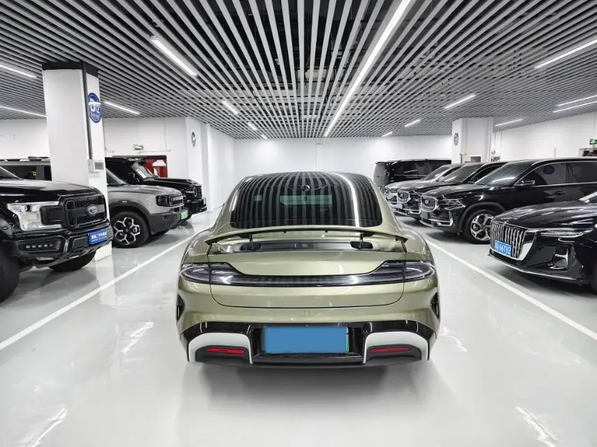 2024 MI SU7 BEV 101KWH,autocango,china used car exporter,china ev exporter,chinese used car exporter,chinese used ev exporter