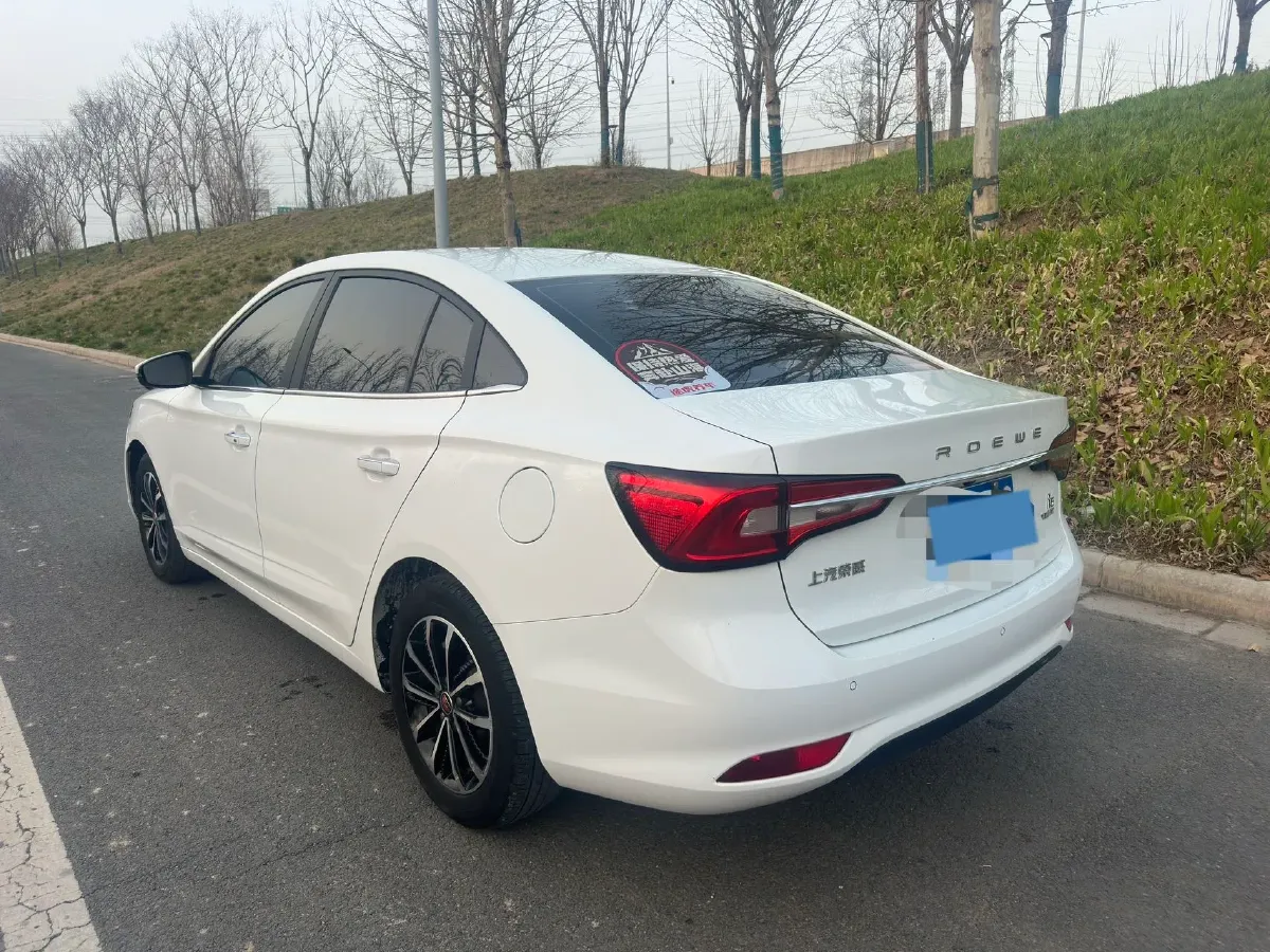 2020 Roewe i5 1.5L 120HP L4 CVT,autocango,china used car exporter,china ev exporter,chinese used car exporter,chinese used ev exporter