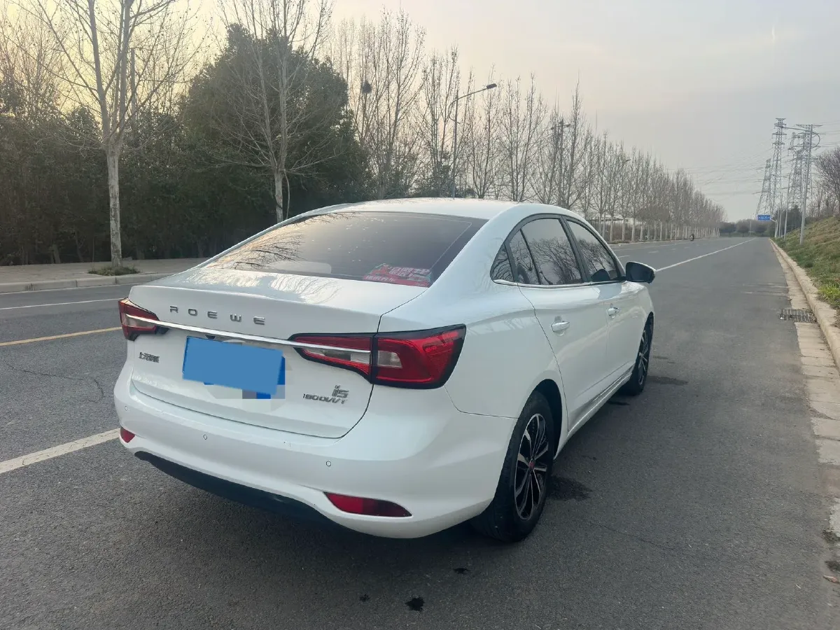 2020 Roewe i5 1.5L 120HP L4 CVT,autocango,china used car exporter,china ev exporter,chinese used car exporter,chinese used ev exporter