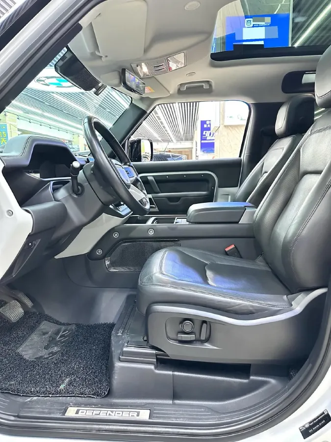 2023 Land Rover Defender 3.0T 400HP L6 8AT,autocango,china used car exporter,china ev exporter,chinese used car exporter,chinese used ev exporter