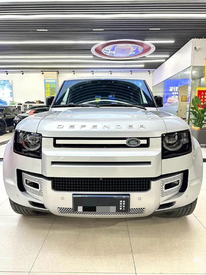 2023 Land Rover Defender 3.0T 400HP L6 8AT,autocango,china used car exporter,china ev exporter,chinese used car exporter,chinese used ev exporter