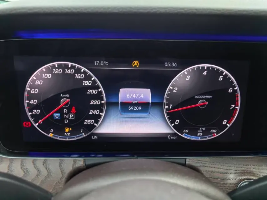 2020 Mercedes-Benz E Class 2.0T 258HP L4 9AT,autocango,china used car exporter,china ev exporter,chinese used car exporter,chinese used ev exporter