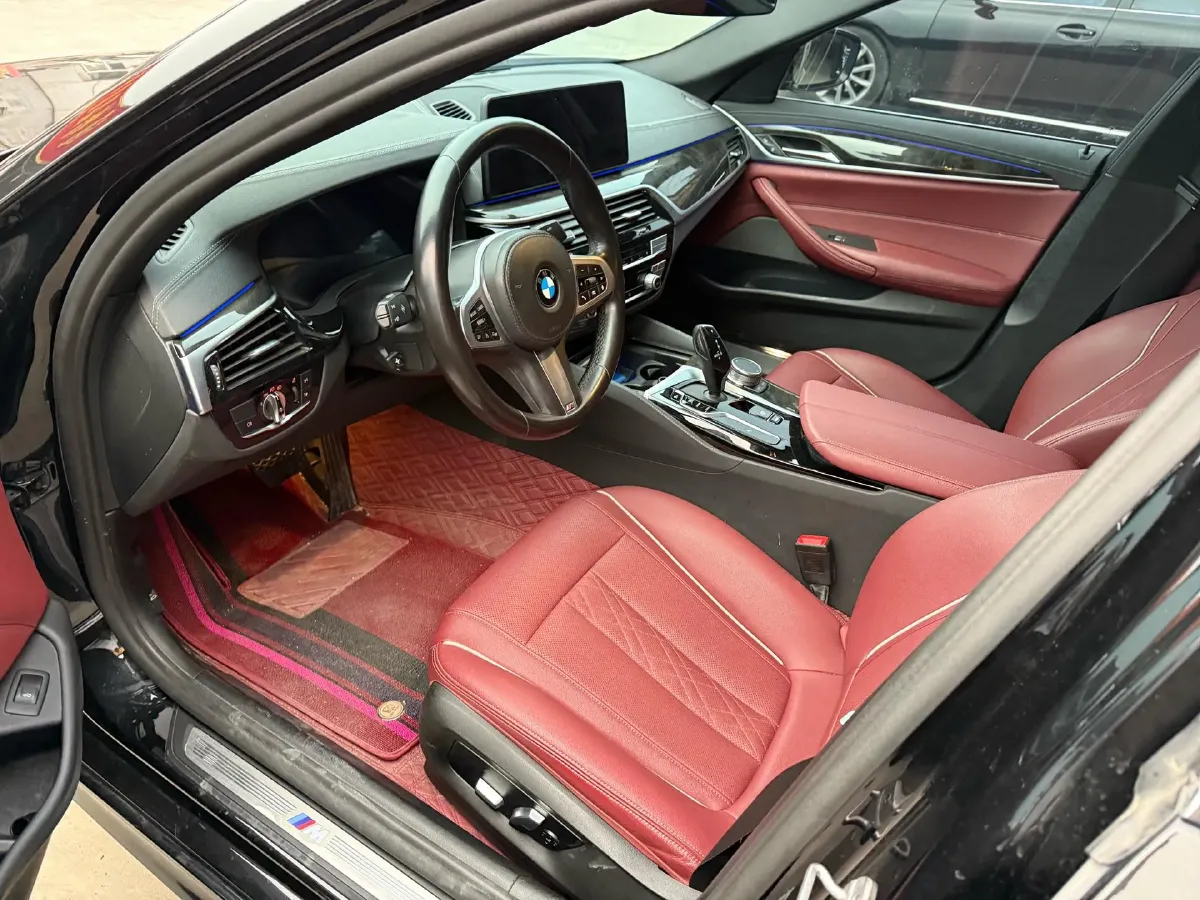 2022 BMW 5 Series 2.0T 184HP L4 8AT,autocango,china used car exporter,china ev exporter,chinese used car exporter,chinese used ev exporter