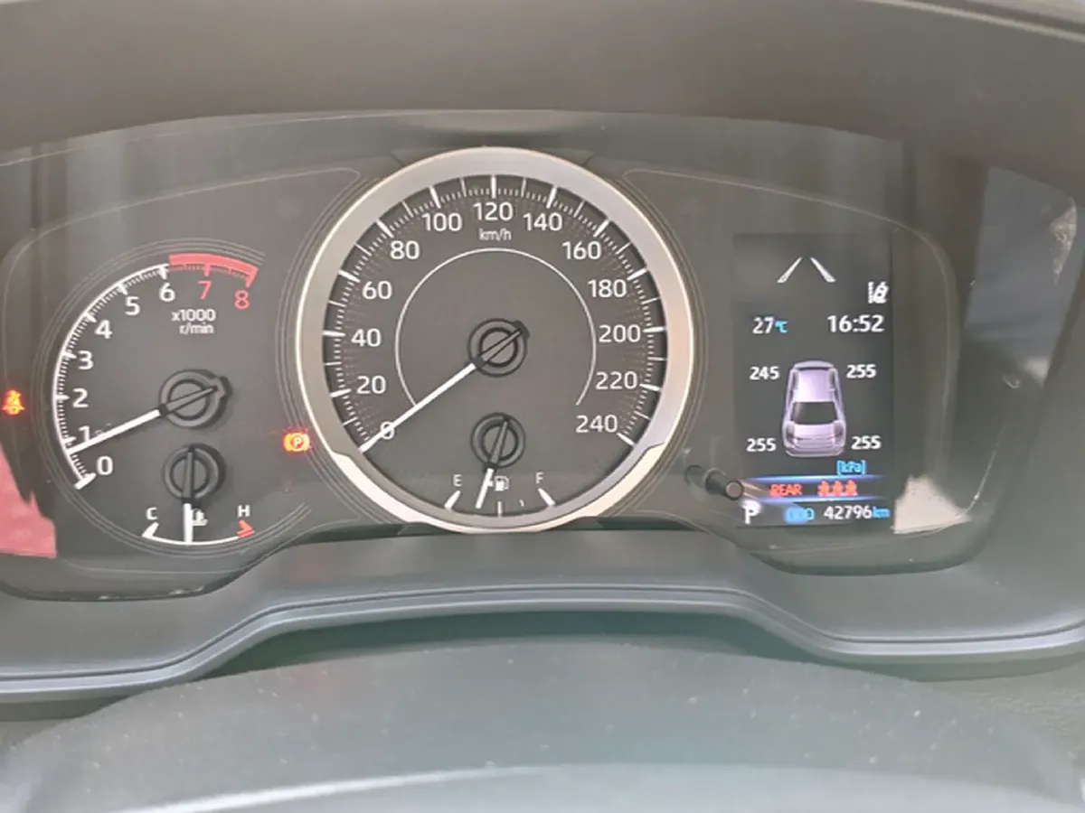 2021 Toyota Corolla 1.2T 116HP L4 CVT,autocango,china used car exporter,china ev exporter,chinese used car exporter,chinese used ev exporter