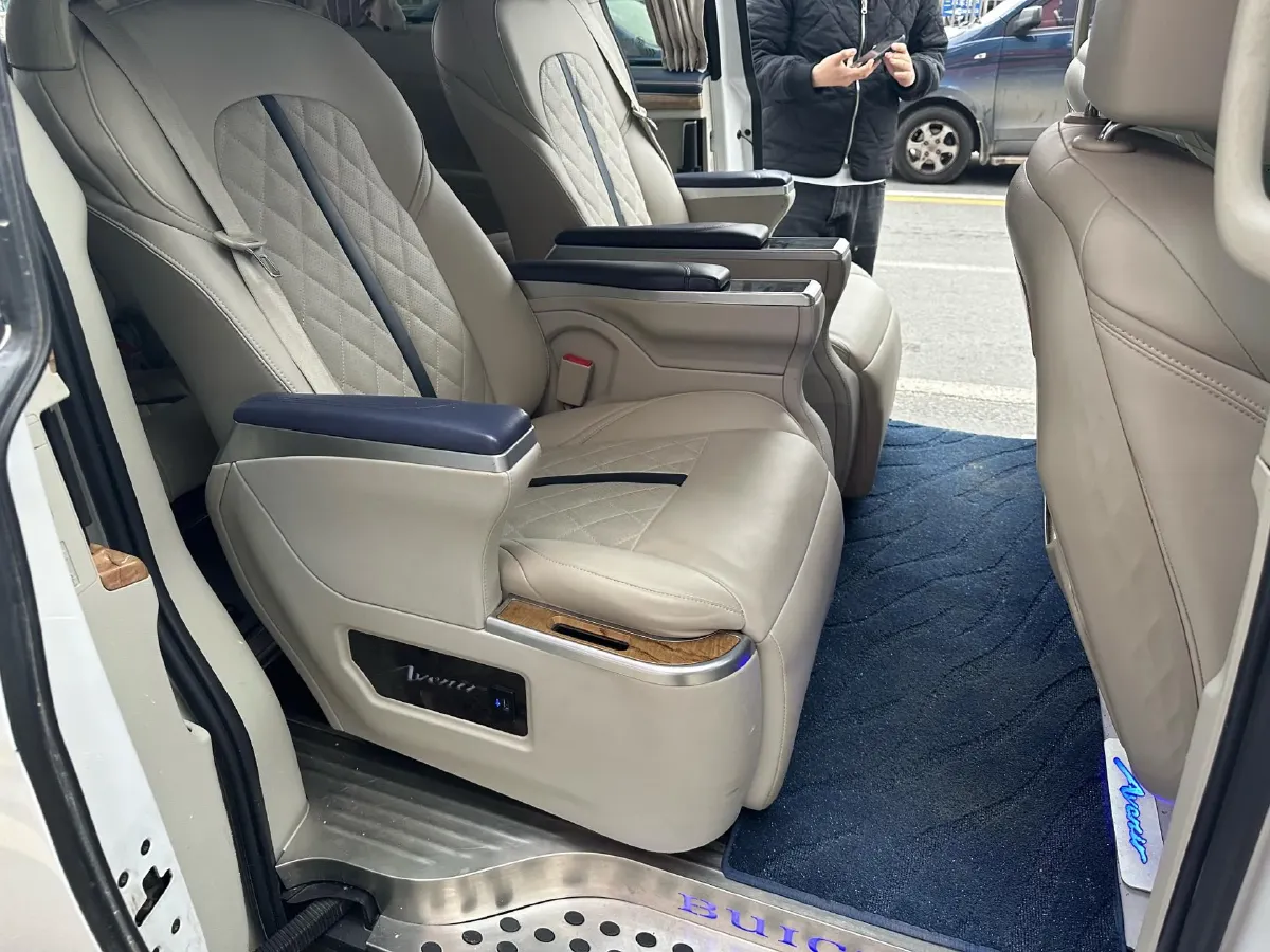 2018 Buick GL8 2.0T 260HP L4 6AT,autocango,china used car exporter,china ev exporter,chinese used car exporter,chinese used ev exporter