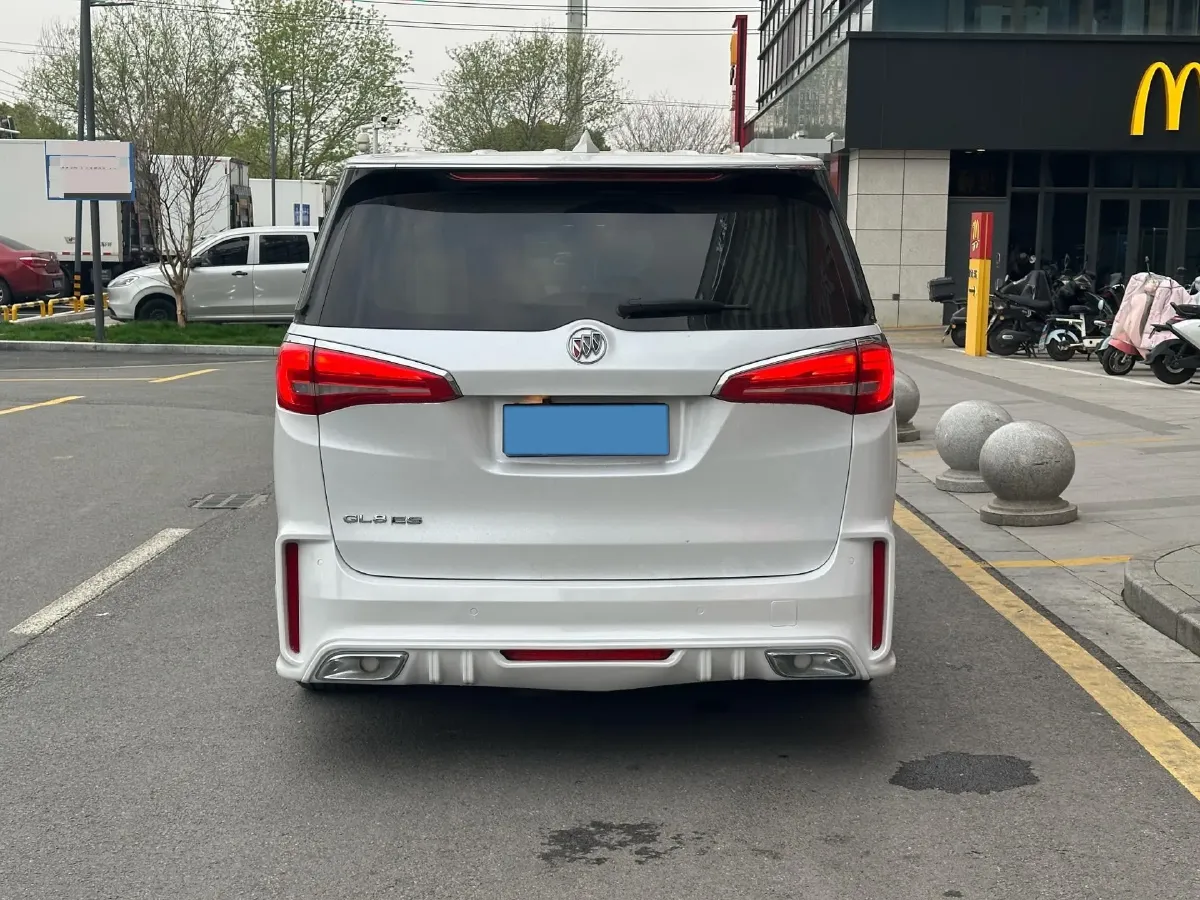 2018 Buick GL8 2.0T 260HP L4 6AT,autocango,china used car exporter,china ev exporter,chinese used car exporter,chinese used ev exporter
