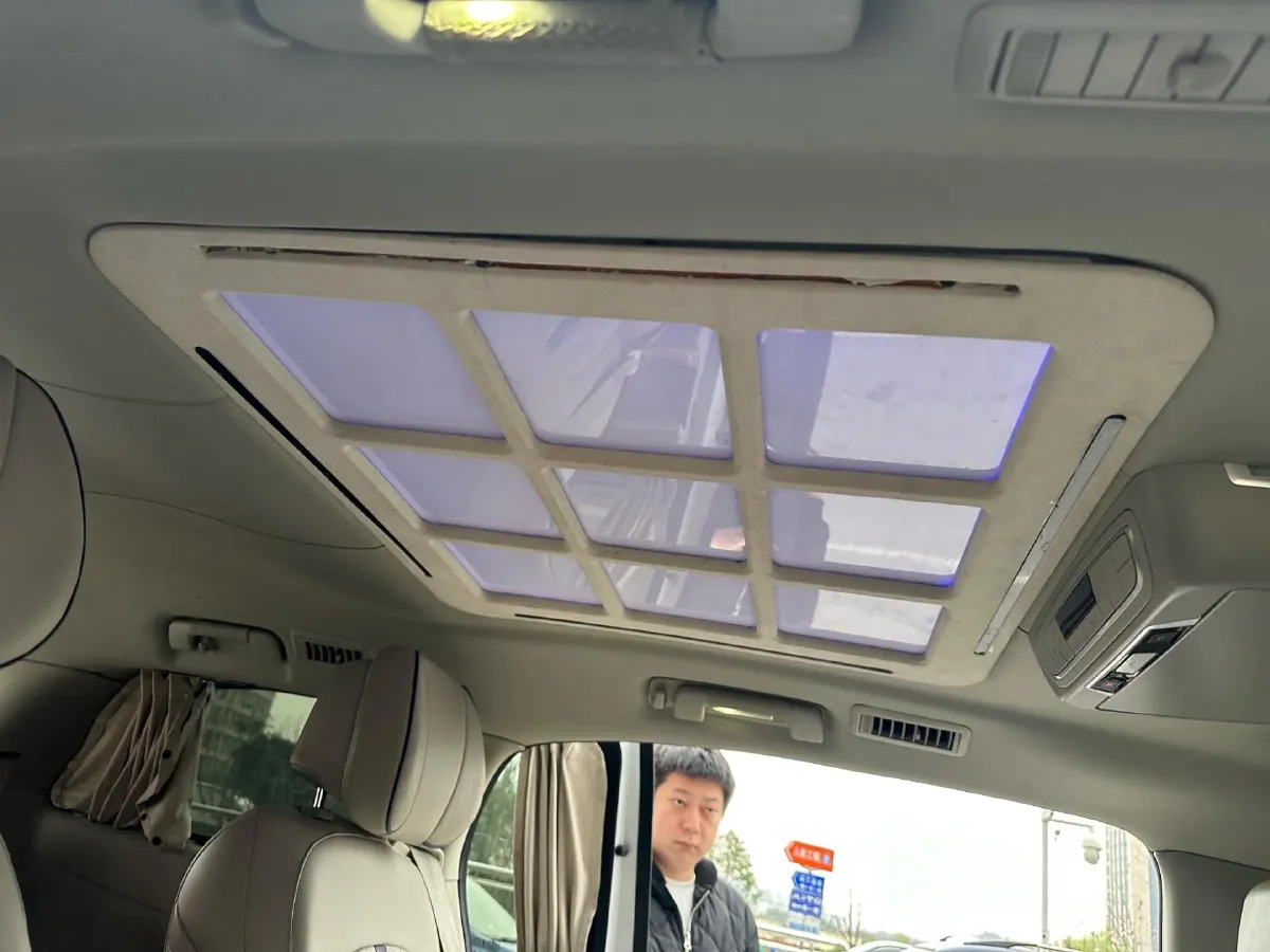 2018 Buick GL8 2.0T 260HP L4 6AT,autocango,china used car exporter,china ev exporter,chinese used car exporter,chinese used ev exporter