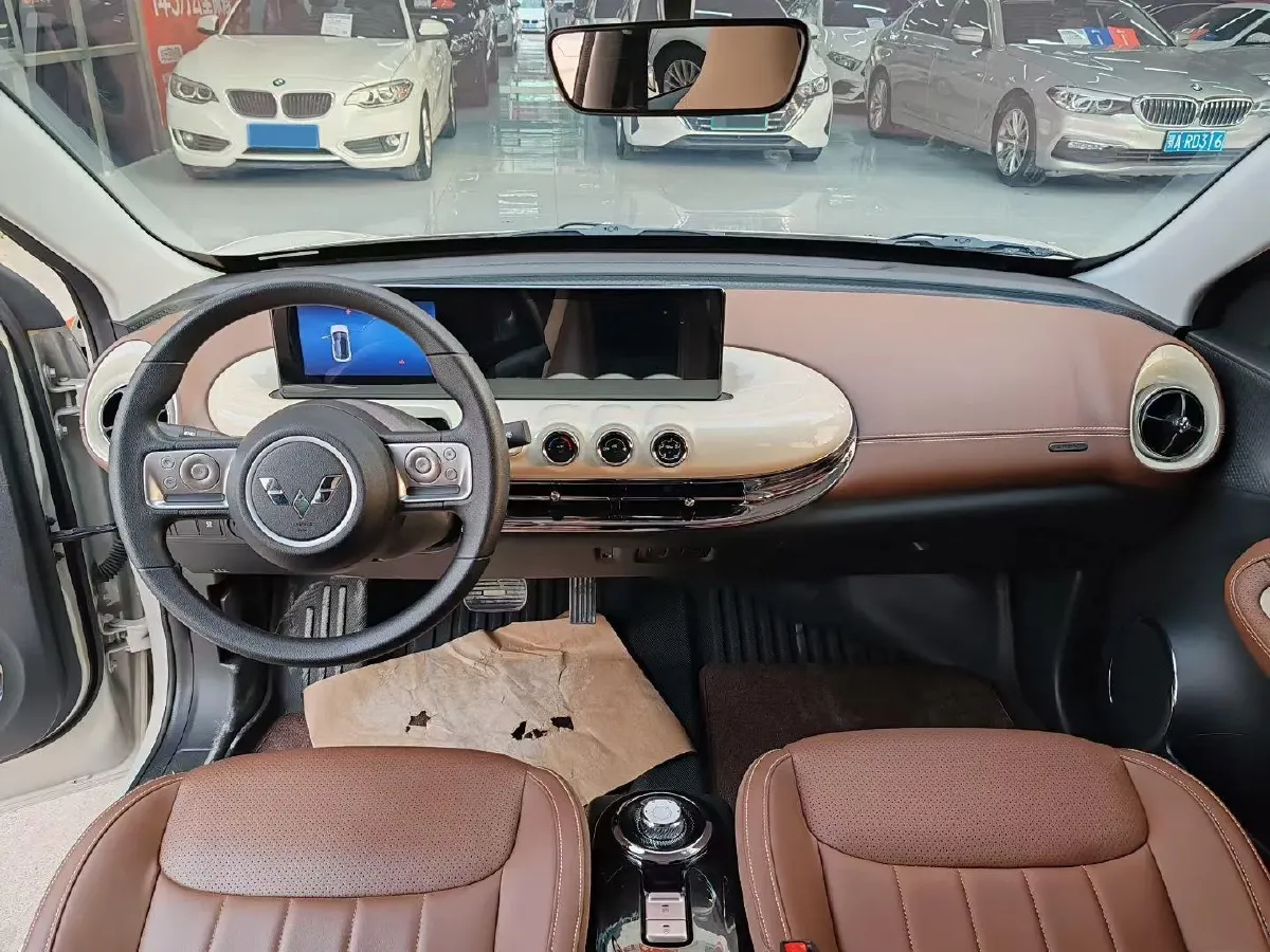 2023 WuLing BinGuo BEV 31.9KWH,autocango,china used car exporter,china ev exporter,chinese used car exporter,chinese used ev exporter