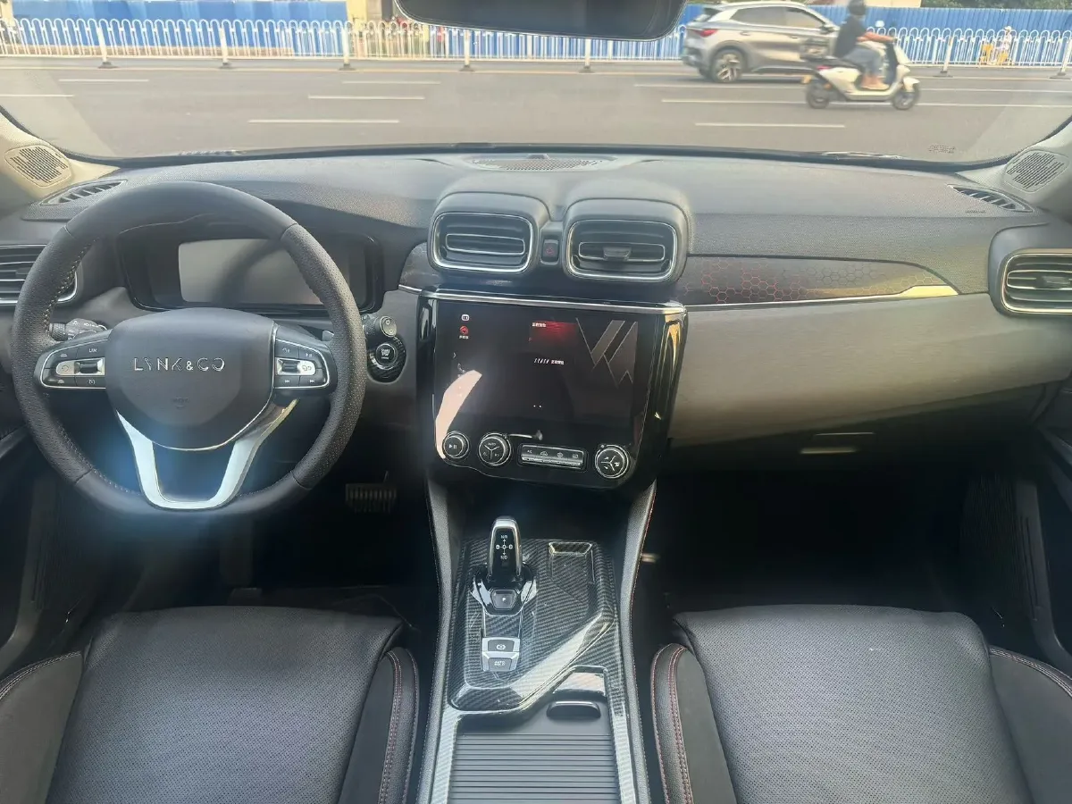 2020 LYNK&CO 02 1.5T 180HP L3 7DCT,autocango,china used car exporter,china ev exporter,chinese used car exporter,chinese used ev exporter