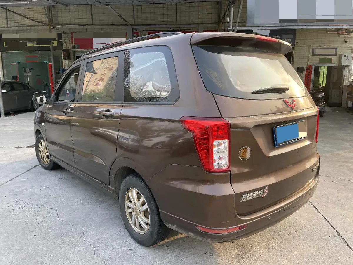 2018 WuLing HongGuang 1.5L 105HP L4 5MT,autocango,china used car exporter,china ev exporter,chinese used car exporter,chinese used ev exporter