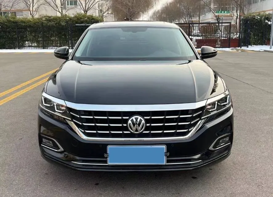 2021 Volkswagen Passat 2.0T 186HP L4 7DCT,autocango,china used car exporter,china ev exporter,chinese used car exporter,chinese used ev exporter