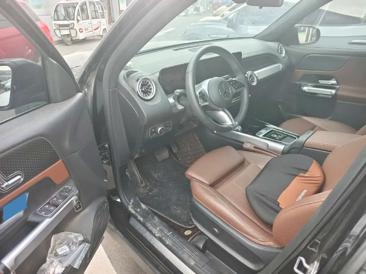 2025 Mercedes-Benz GLB Class 2.0T 190HP L4 8DCT,autocango,china used car exporter,china ev exporter,chinese used car exporter,chinese used ev exporter