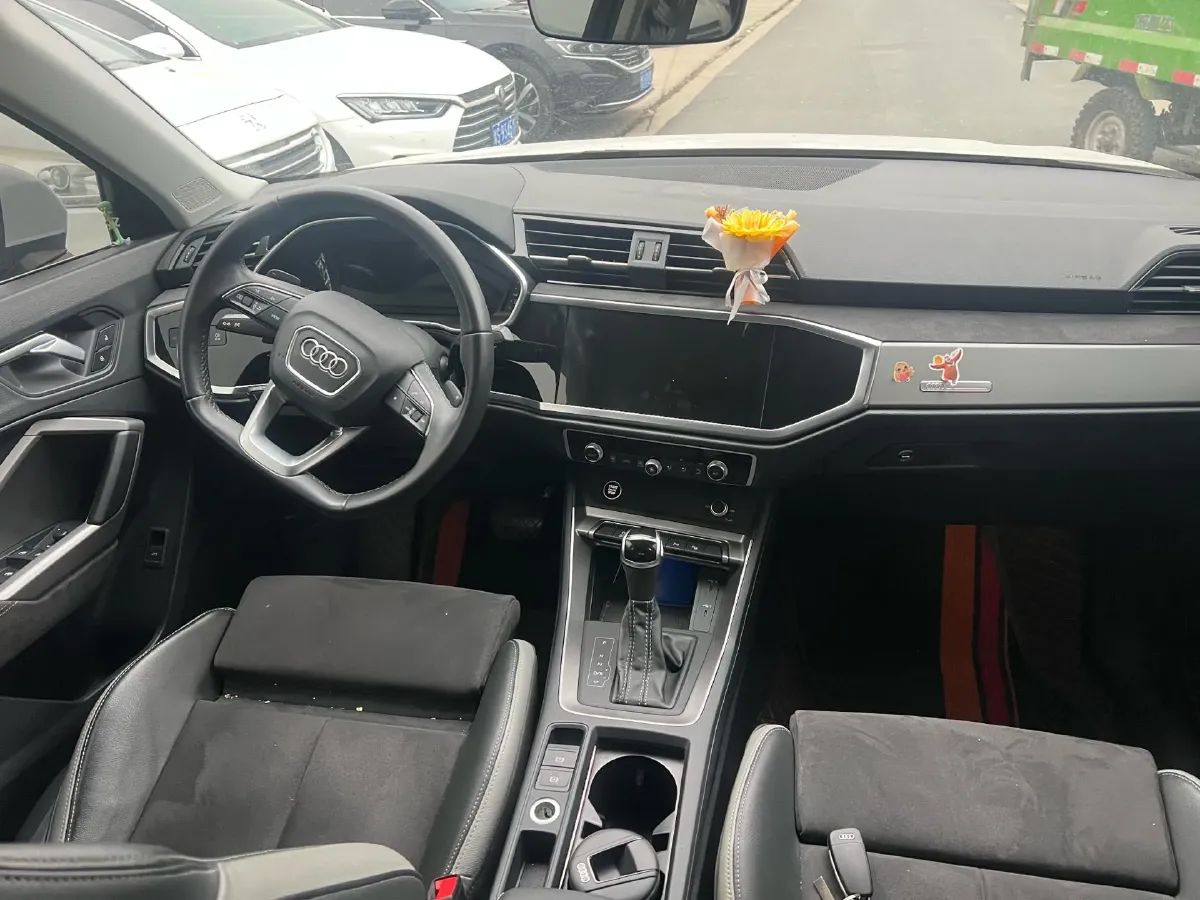 2022 Audi Q3 1.4T 150HP L4 7DCT,autocango,china used car exporter,china ev exporter,chinese used car exporter,chinese used ev exporter