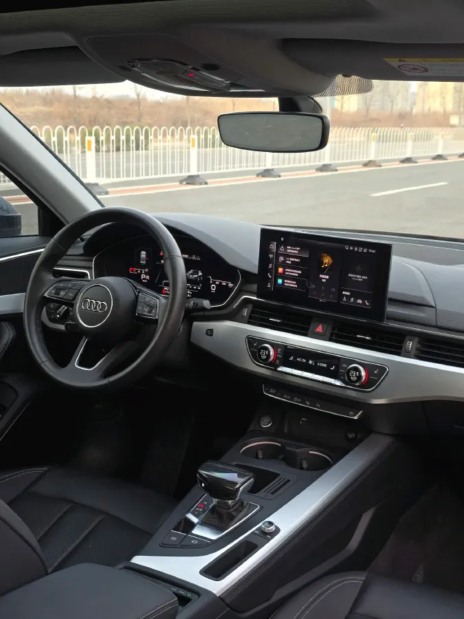 2020 Audi A4L 2.0T 190HP L4 7DCT,autocango,china used car exporter,china ev exporter,chinese used car exporter,chinese used ev exporter