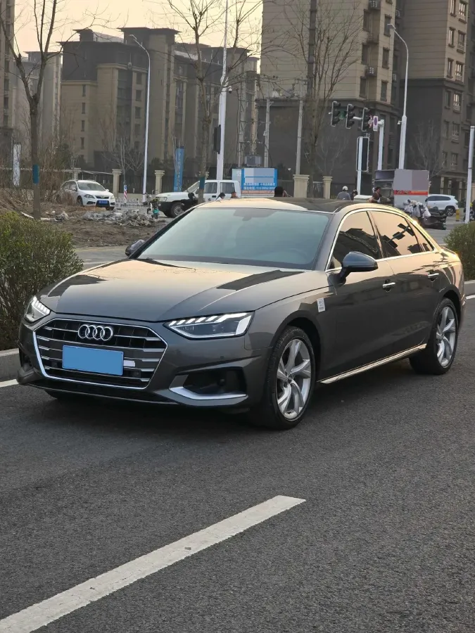 2020 Audi A4L 2.0T 190HP L4 7DCT,autocango,china used car exporter,china ev exporter,chinese used car exporter,chinese used ev exporter