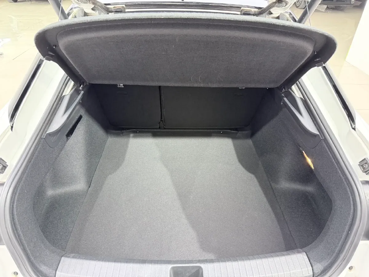 2023 Volkswagen Lamando 1.4T 150HP L4 7DCT,autocango,china used car exporter,china ev exporter,chinese used car exporter,chinese used ev exporter