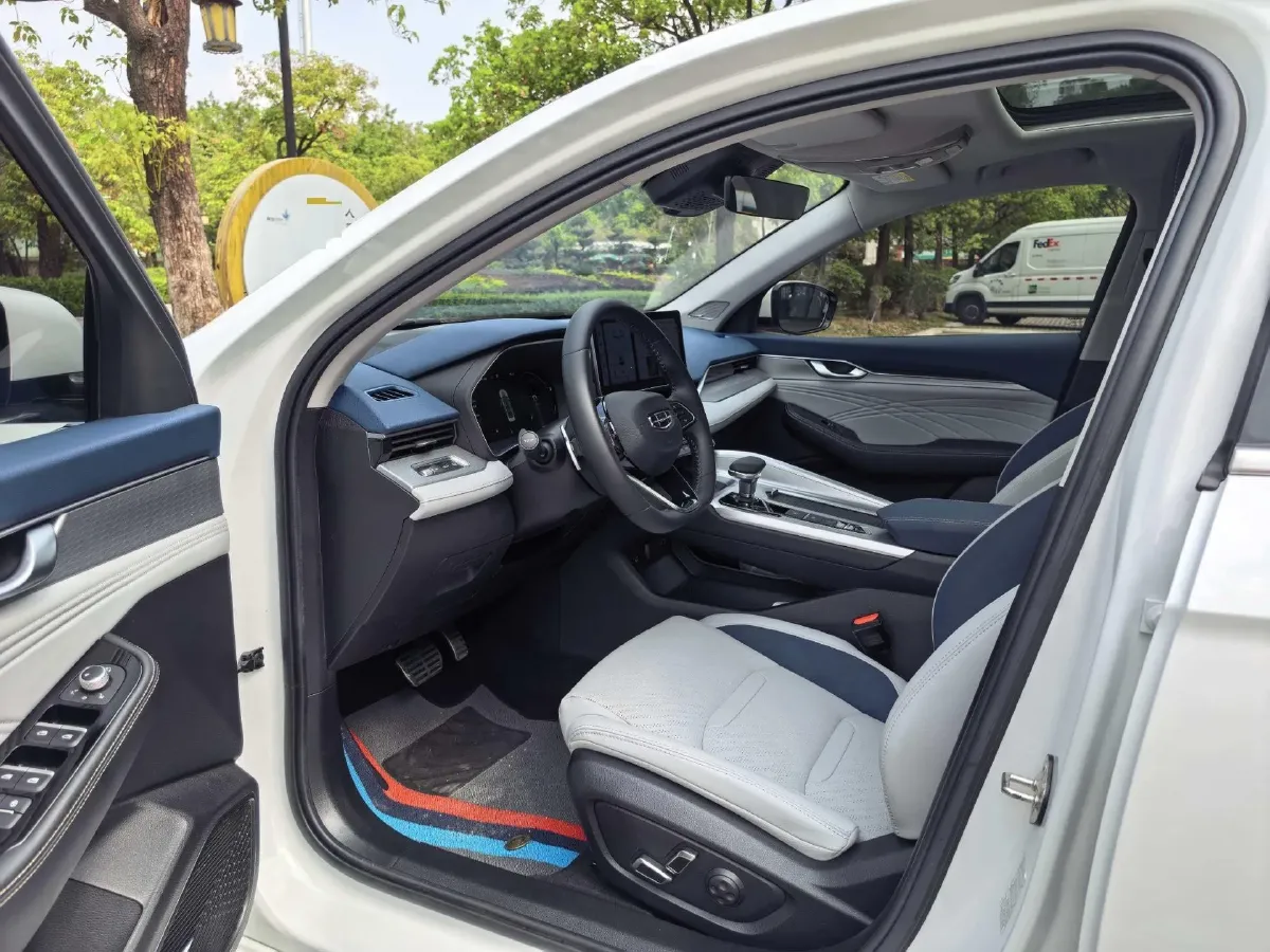 2023 Geely Preface 2.0T 190HP L4 7DCT,autocango,china used car exporter,china ev exporter,chinese used car exporter,chinese used ev exporter