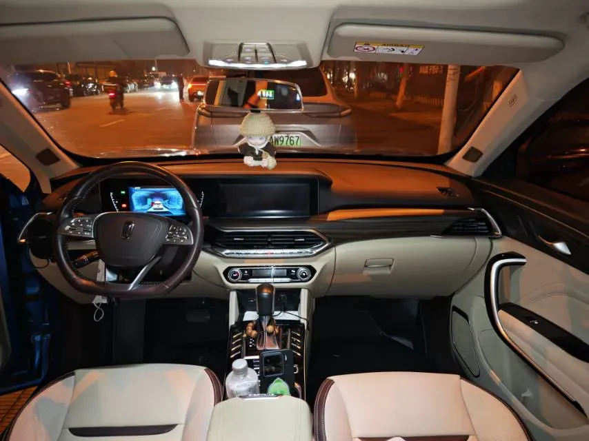 2019 Bestune T77 1.2T 143HP L4 7DCT,autocango,china used car exporter,china ev exporter,chinese used car exporter,chinese used ev exporter