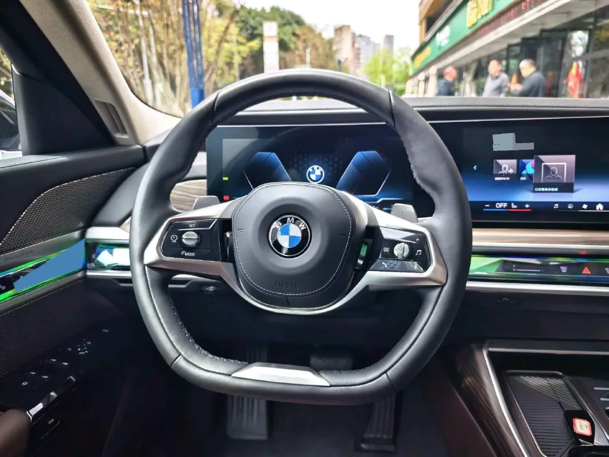 2023 BMW 7 Series 3.0T 381HP L6 8AT,autocango,china used car exporter,china ev exporter,chinese used car exporter,chinese used ev exporter