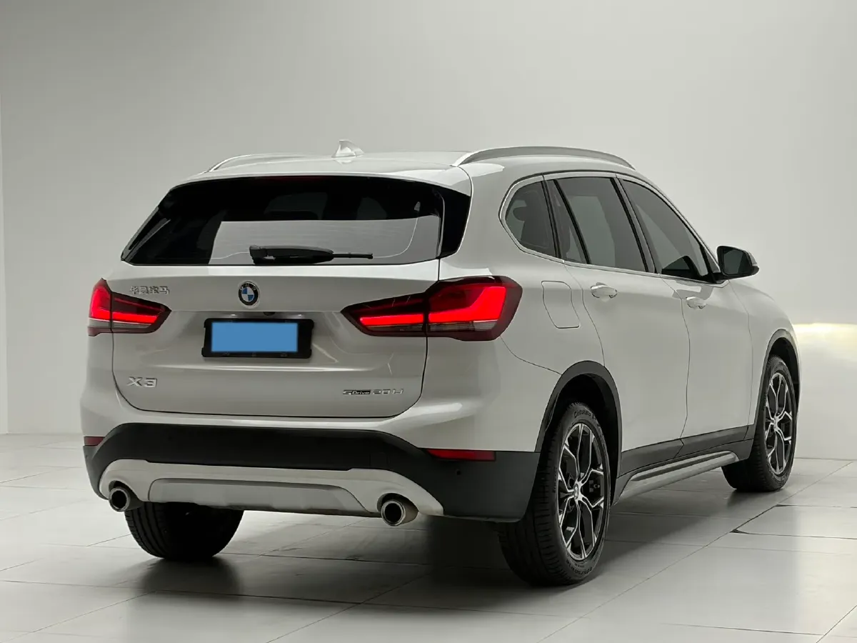 2022 BMW X1 1.5T 140HP L3 7DCT,autocango,china used car exporter,china ev exporter,chinese used car exporter,chinese used ev exporter