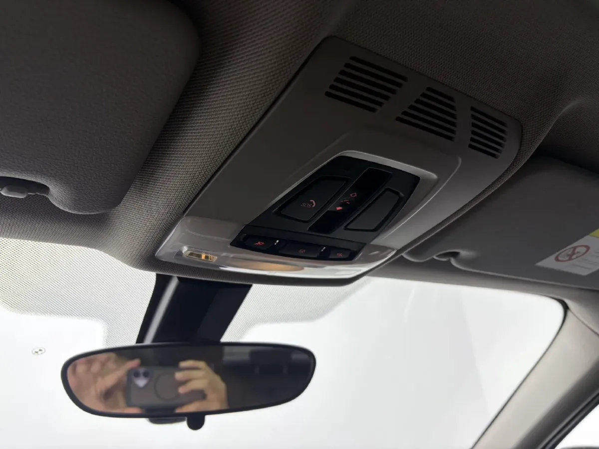 2022 BMW X1 1.5T 140HP L3 7DCT,autocango,china used car exporter,china ev exporter,chinese used car exporter,chinese used ev exporter