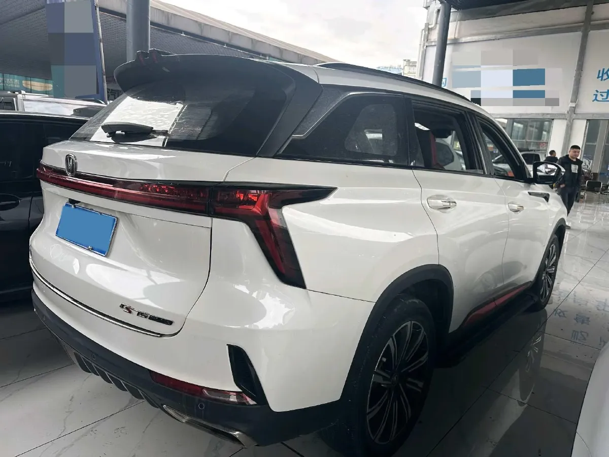 2022 ChangAn CS75 Plus 1.5T 188HP L4 8AT,autocango,china used car exporter,china ev exporter,chinese used car exporter,chinese used ev exporter