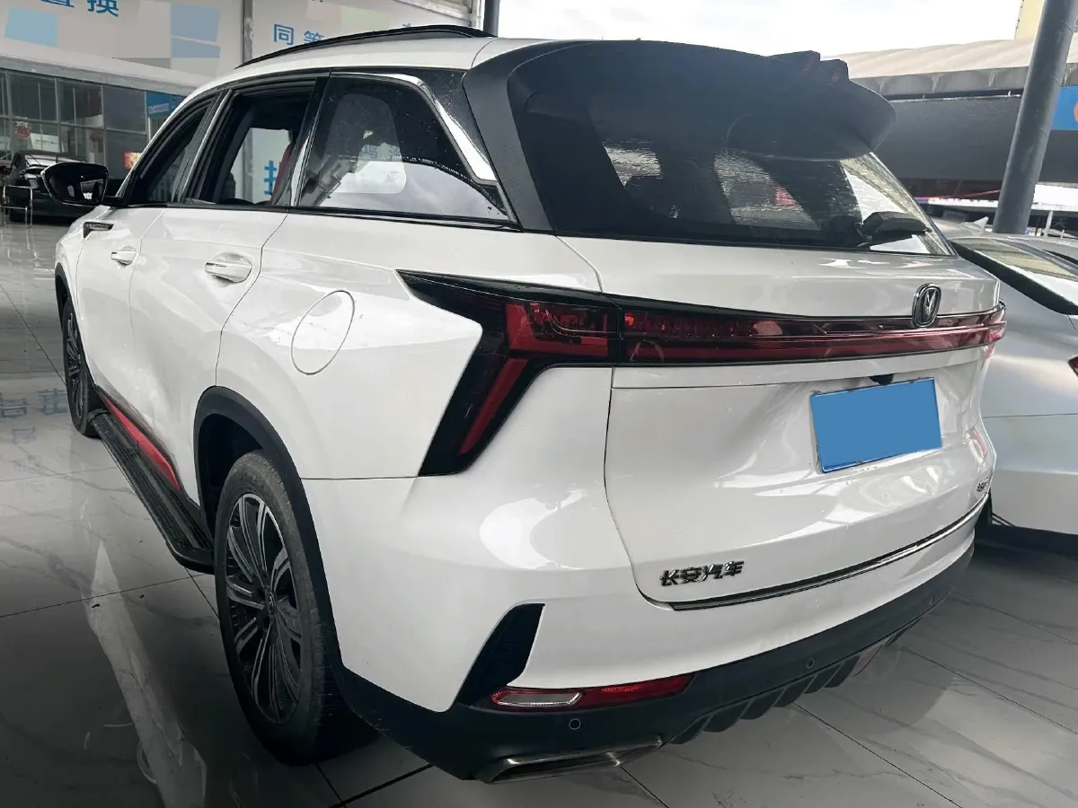 2022 ChangAn CS75 Plus 1.5T 188HP L4 8AT,autocango,china used car exporter,china ev exporter,chinese used car exporter,chinese used ev exporter