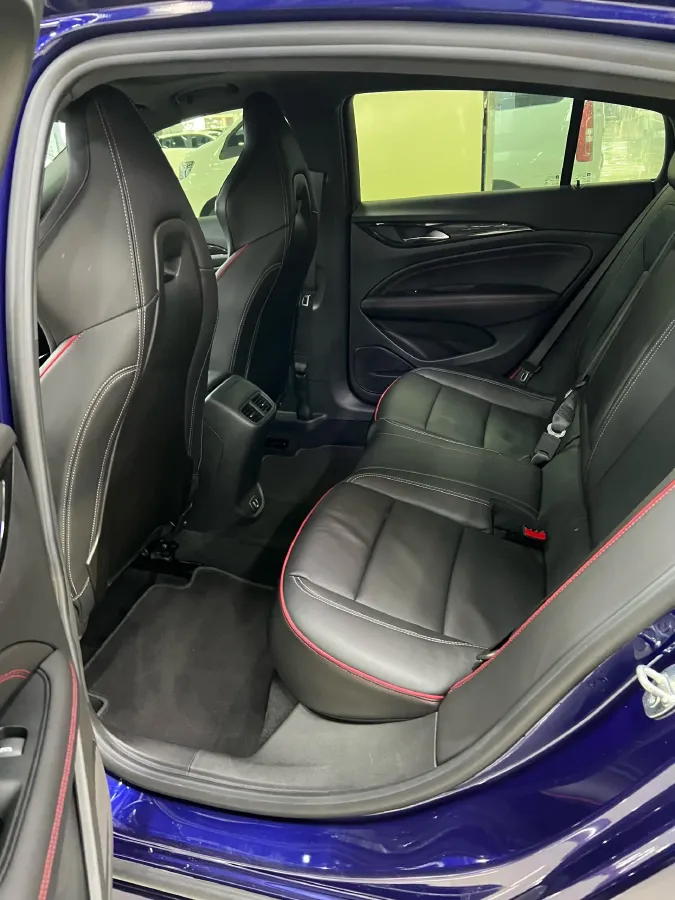 2021 Buick Regal 2.0T 237HP L4 9AT,autocango,china used car exporter,china ev exporter,chinese used car exporter,chinese used ev exporter