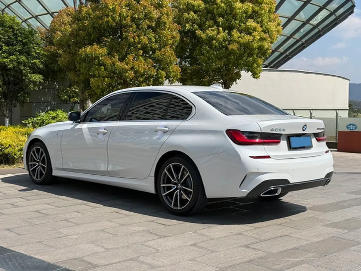2021 BMW 3 Series 2.0T 156HP L4 8AT,autocango,china used car exporter,china ev exporter,chinese used car exporter,chinese used ev exporter