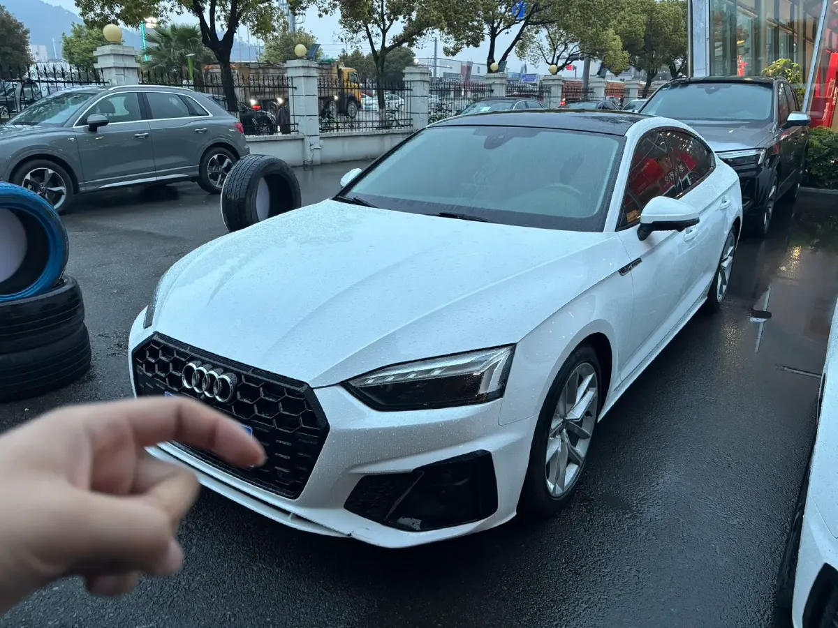 2021 Audi A5 2.0T 204HP L4 7DCT,autocango,china used car exporter,china ev exporter,chinese used car exporter,chinese used ev exporter