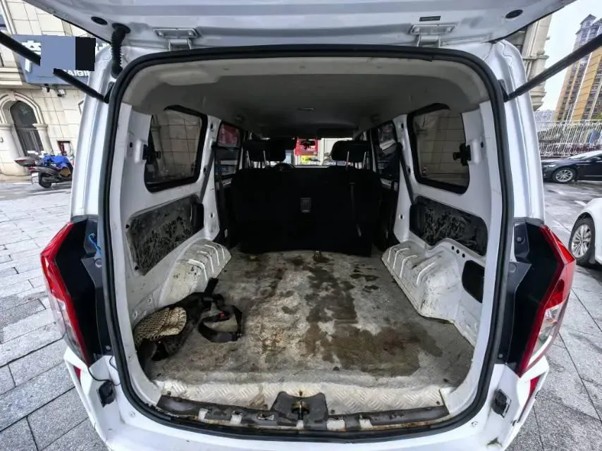 2020 WuLing HongGuang Plus 1.5L 99HP L4 6MT,autocango,china used car exporter,china ev exporter,chinese used car exporter,chinese used ev exporter