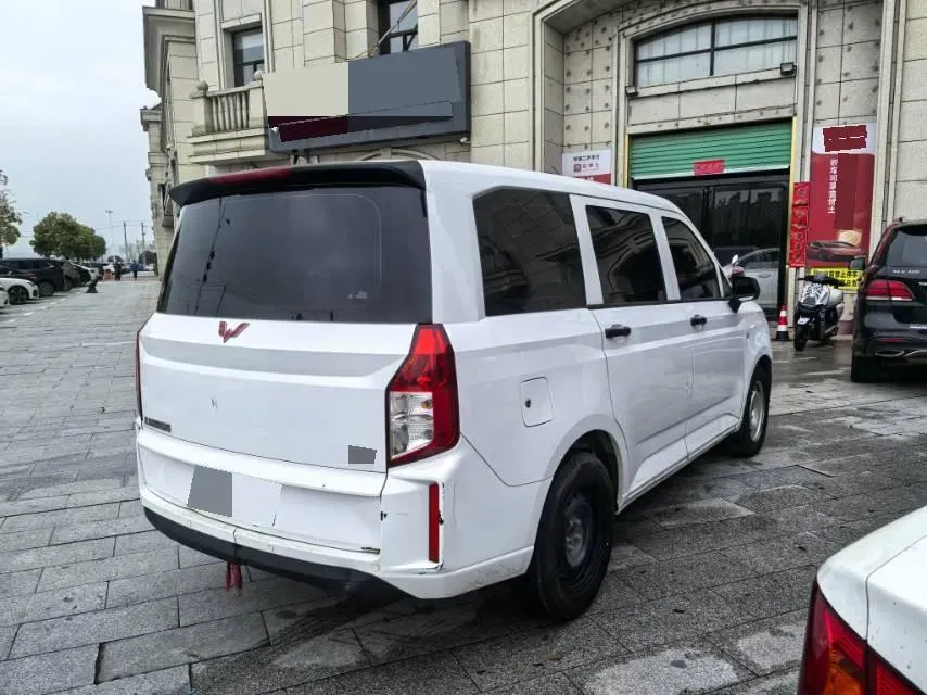 2020 WuLing HongGuang Plus 1.5L 99HP L4 6MT,autocango,china used car exporter,china ev exporter,chinese used car exporter,chinese used ev exporter