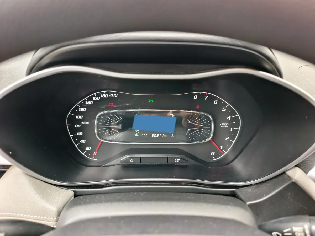 2019 BaoJun 730 1.5L 105HP L4 6MT,autocango,china used car exporter,china ev exporter,chinese used car exporter,chinese used ev exporter