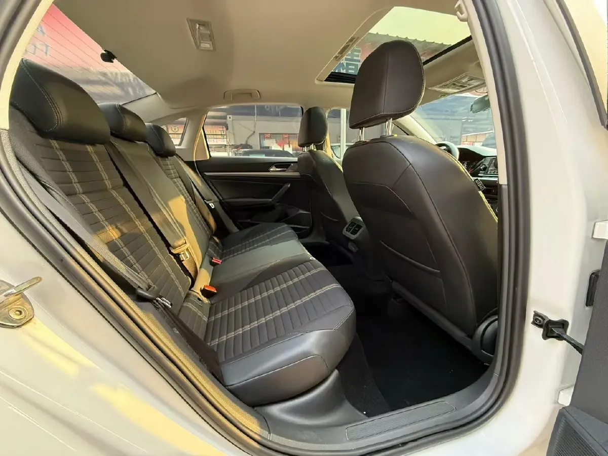 2019 Volkswagen Lavida 1.5L 113HP L4 6AT,autocango,china used car exporter,china ev exporter,chinese used car exporter,chinese used ev exporter