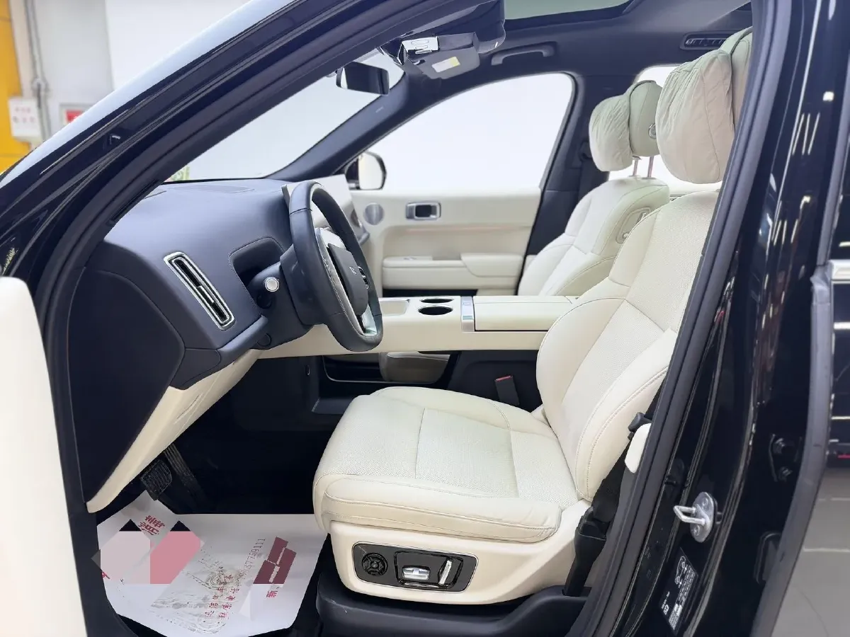 2023 Li L8 Range Extended 154HP REEV 40.9KWH,autocango,china used car exporter,china ev exporter,chinese used car exporter,chinese used ev exporter