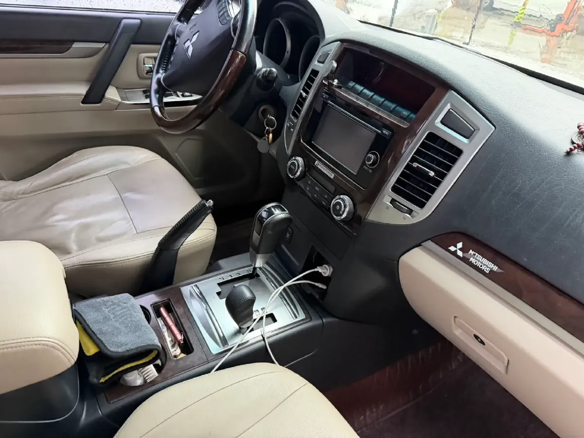 2017 Honda Jade 1.8L 141HP L4 5AT,autocango,china used car exporter,china ev exporter,chinese used car exporter,chinese used ev exporter