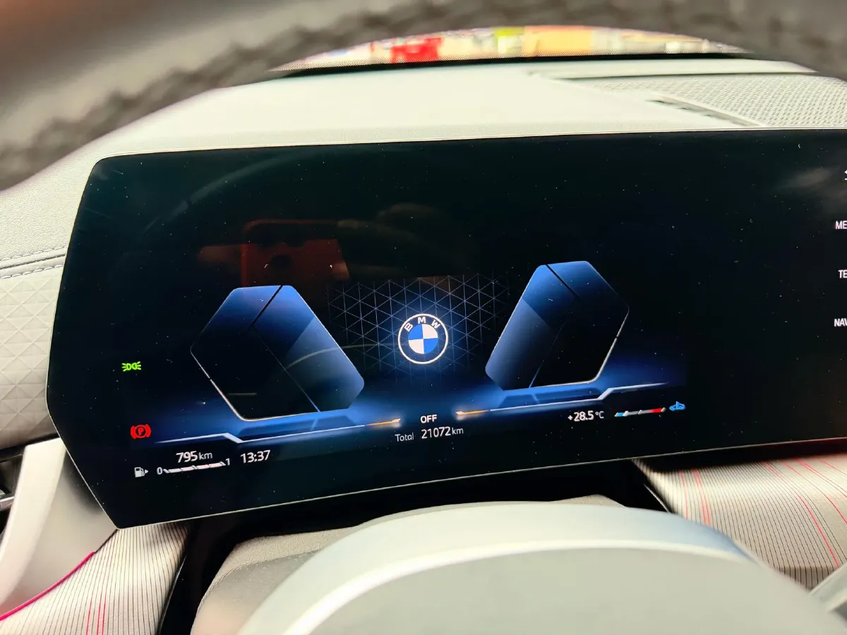 2024 BMW X2 2.0T 204HP L4 7DCT,autocango,china used car exporter,china ev exporter,chinese used car exporter,chinese used ev exporter