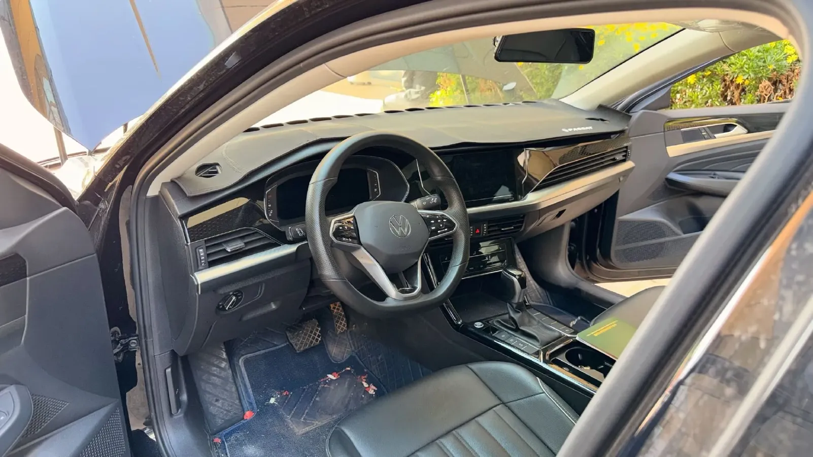 2023 Volkswagen Passat 2.0T 186HP L4 7DCT,autocango,china used car exporter,china ev exporter,chinese used car exporter,chinese used ev exporter