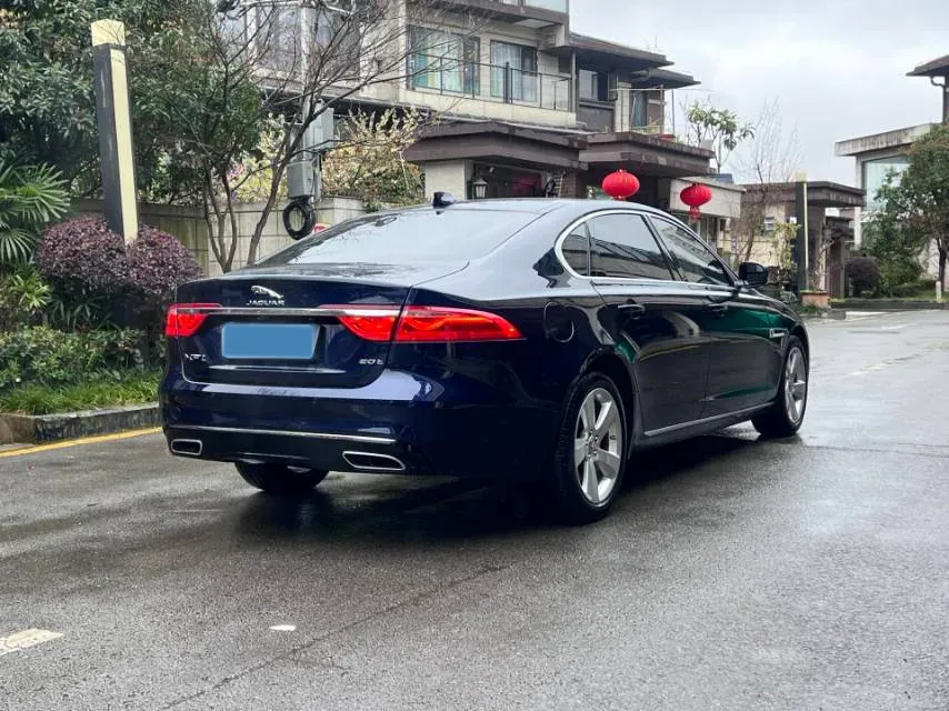 2020 Jaguar XFL 2.0T 200HP L4 8AT,autocango,china used car exporter,china ev exporter,chinese used car exporter,chinese used ev exporter