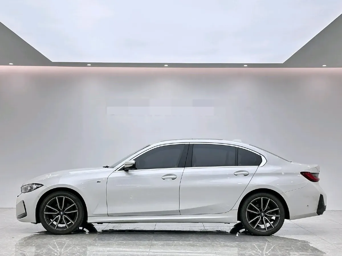 2023 BMW 3 Series 2.0T 184HP L4 8AT,autocango,china used car exporter,china ev exporter,chinese used car exporter,chinese used ev exporter